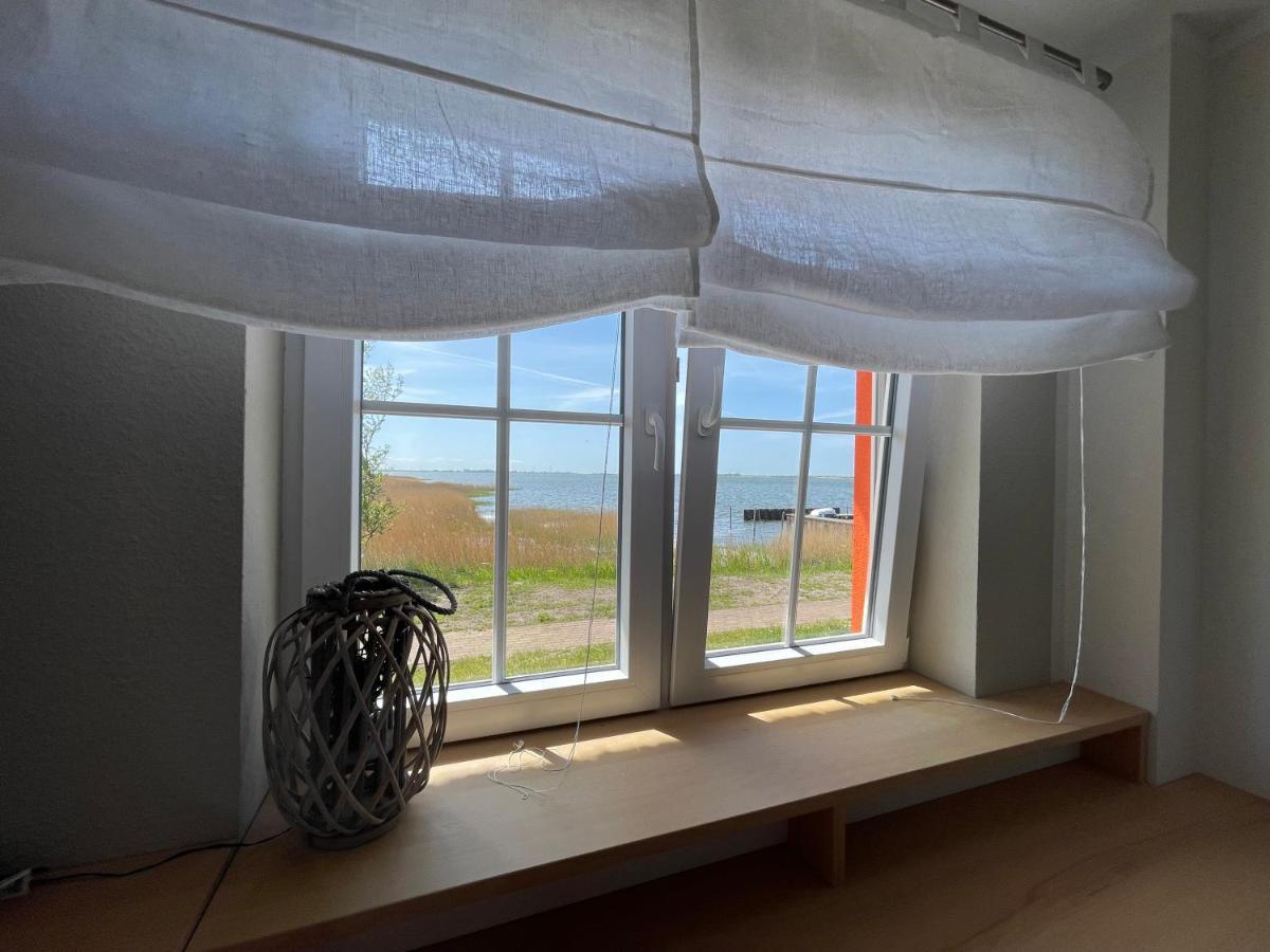 Hausboote Und Fewo Vieregge Екстериор снимка